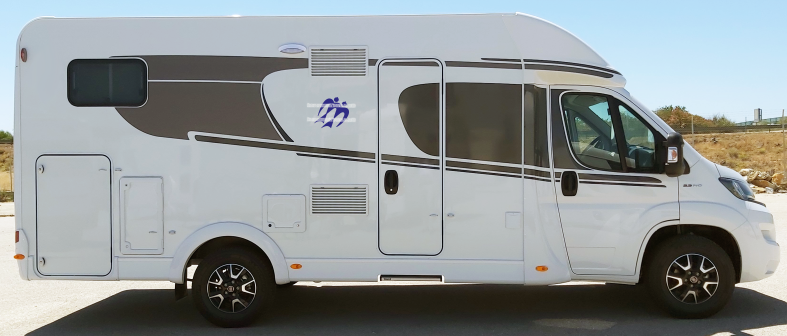 imagenes de autocaravana con logos nuevo de KNAUS a color